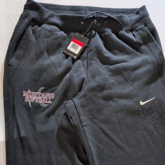 Nike Mustang Softball Women's Sweatpants Size Large - Picture 1 of 10